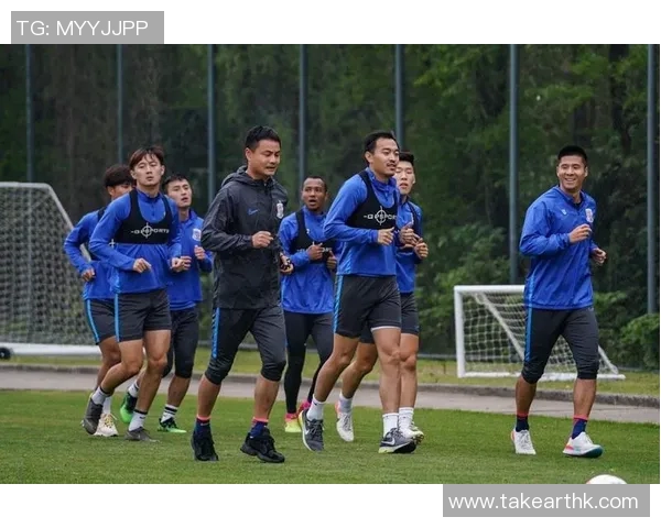 现代足球俱乐部中足球总监的重要性与核心职能分析