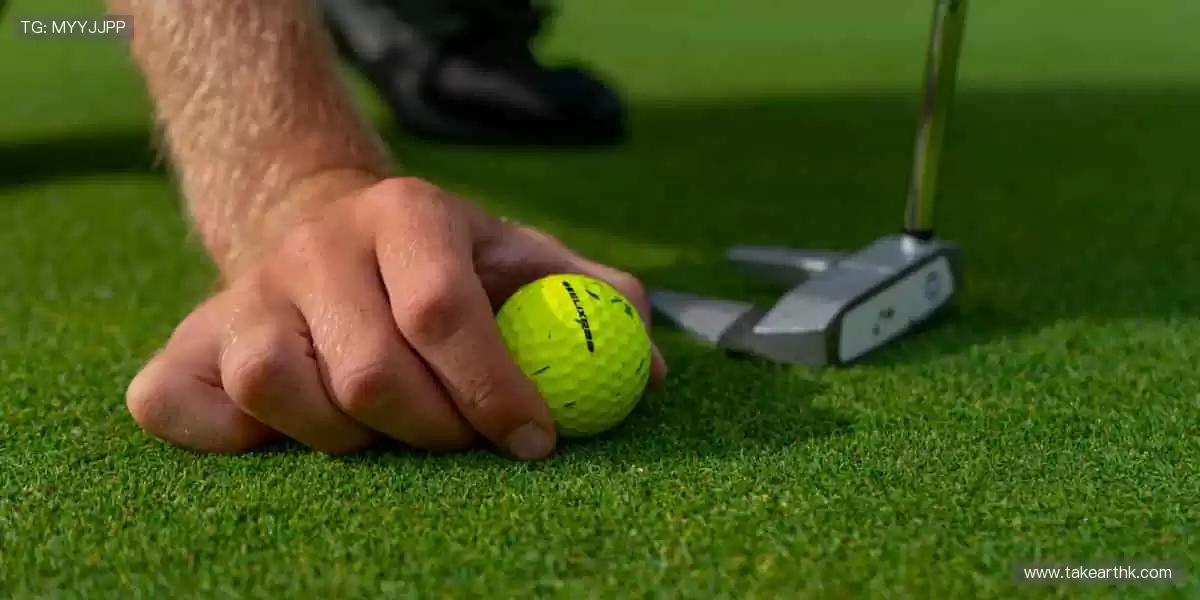 👟潮流装备，个性定制！从球鞋到球衣，打造专属你的运动风格！🎾